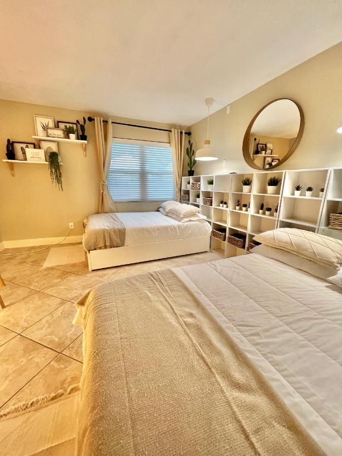 Beach Oasis 704 Lovely Daytona Ocean Front For 5 Sleeps Up To 12 Daytona Beach Esterno foto