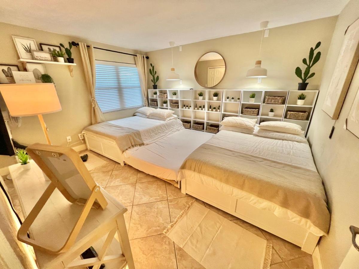Beach Oasis 704 Lovely Daytona Ocean Front For 5 Sleeps Up To 12 Daytona Beach Esterno foto