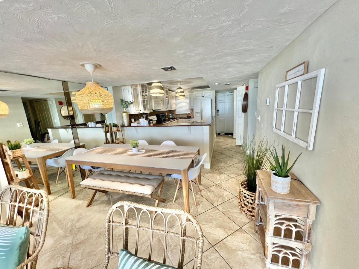 Beach Oasis 704 Lovely Daytona Ocean Front For 5 Sleeps Up To 12 Daytona Beach Esterno foto