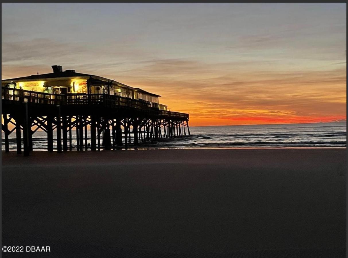 Beach Oasis 704 Lovely Daytona Ocean Front For 5 Sleeps Up To 12 Daytona Beach Esterno foto