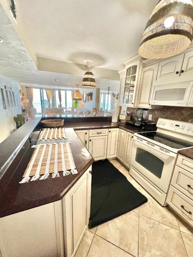 Beach Oasis 704 Lovely Daytona Ocean Front For 5 Sleeps Up To 12 Daytona Beach Esterno foto