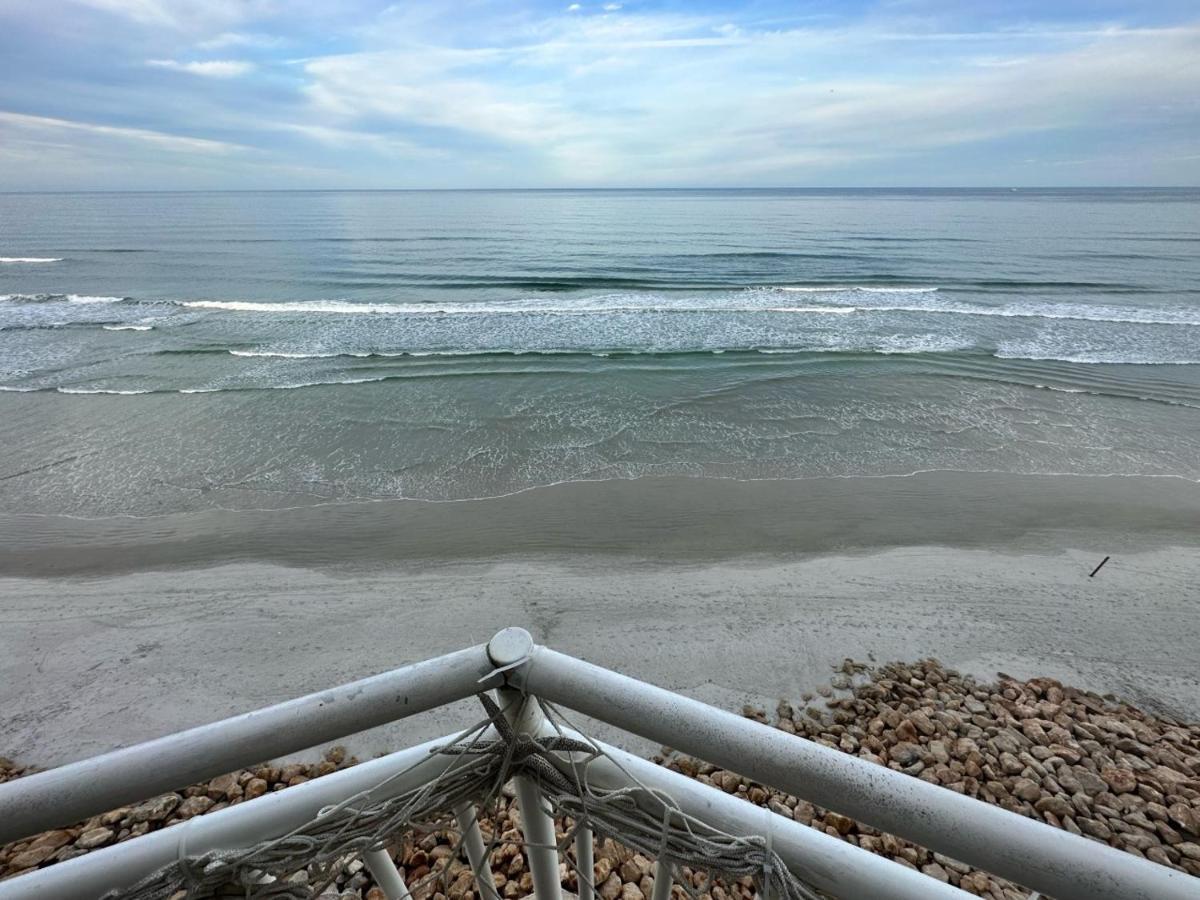 Beach Oasis 704 Lovely Daytona Ocean Front For 5 Sleeps Up To 12 Daytona Beach Esterno foto