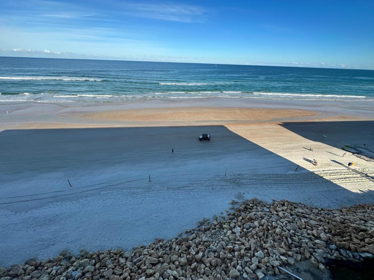 Beach Oasis 704 Lovely Daytona Ocean Front For 5 Sleeps Up To 12 Daytona Beach Esterno foto